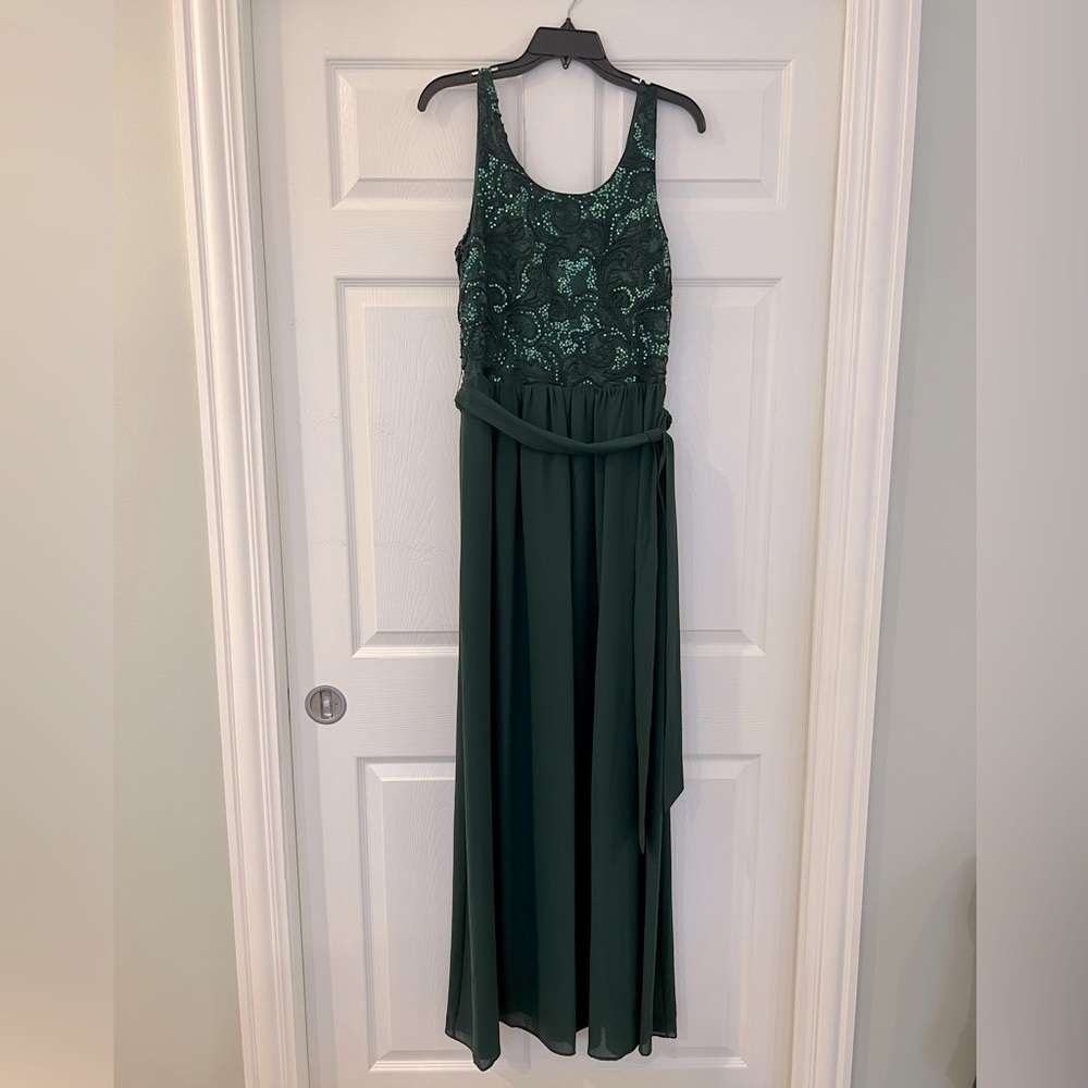 Badgley Mischka Ilene Forest Green Embellished Gown - Size 10